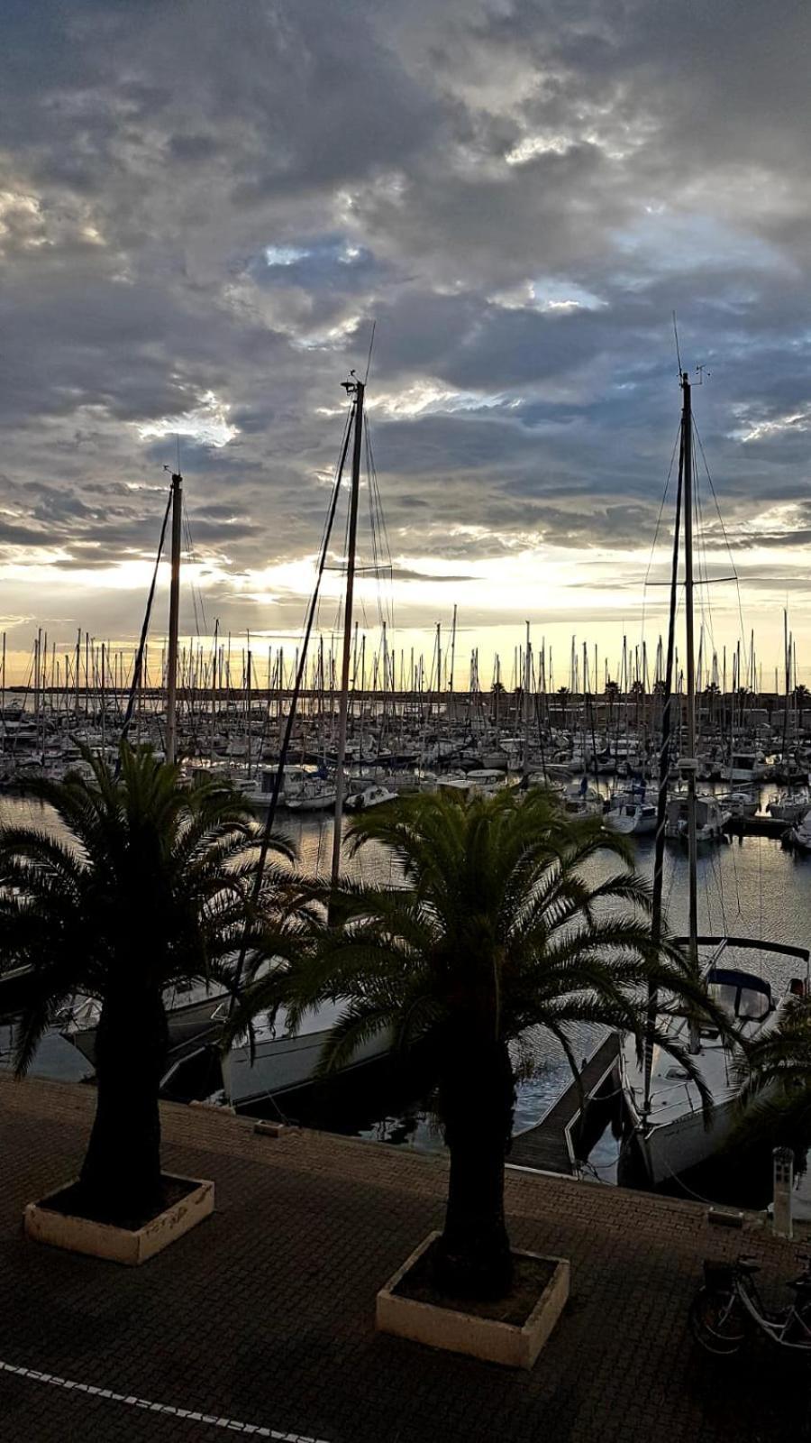 Ferienwohnung T2 Sur Le Port Avec Parking Gruissan Exterior foto