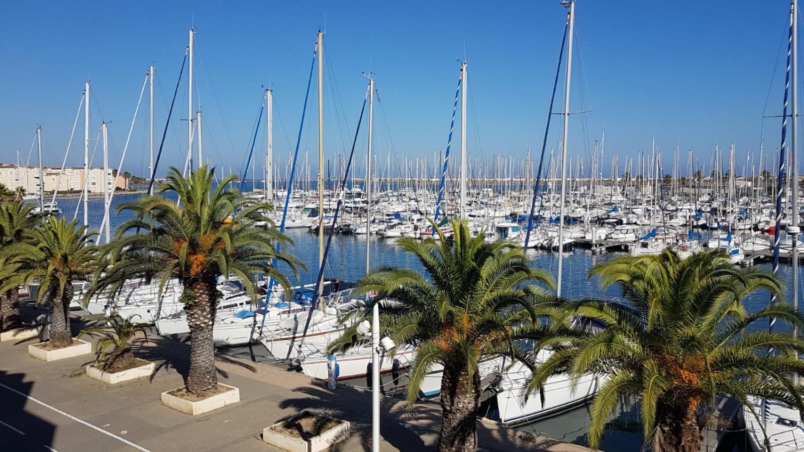 Ferienwohnung T2 Sur Le Port Avec Parking Gruissan Exterior foto